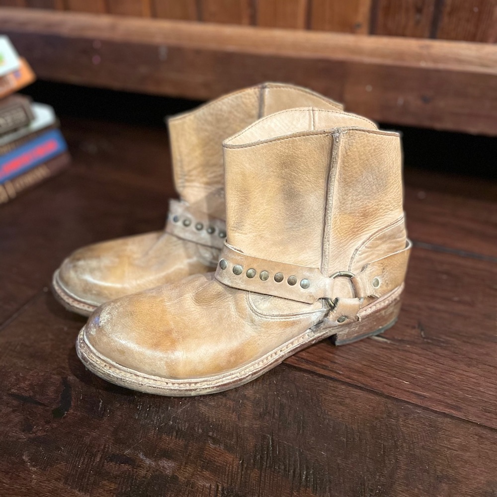 Women's Bed Stu Western Boot Leather / 7